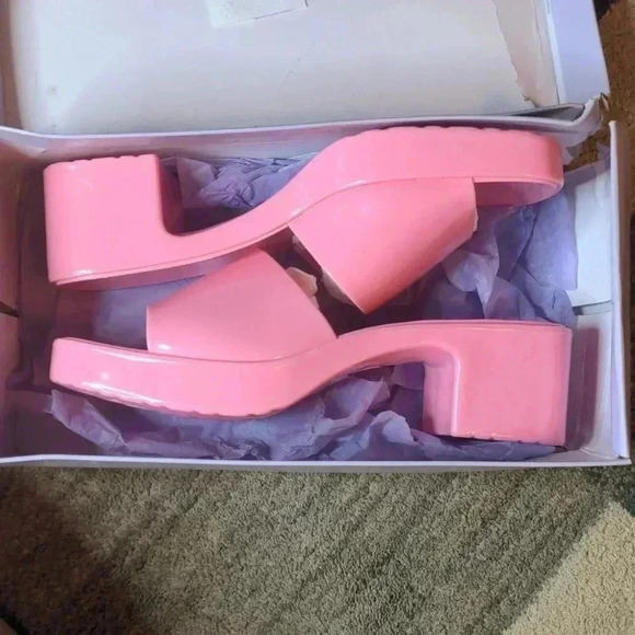 Madden Girl Palacee Women's Block Heel Slide Sandals - Picture 8 of 9